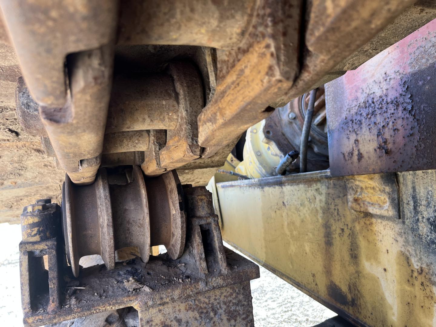 ./imagenes/INVOICE/2019/17379/TAPADOR FRONTAL CATERPILLAR D6HLGP (24).JPG